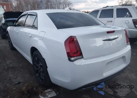2022 Chrysler 300 Touring Awd из США, поврежденный, VIN 2C3CCARG1NH134582